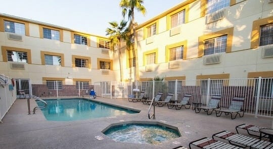 Comfort Suites Tempe Pool 52nd Street